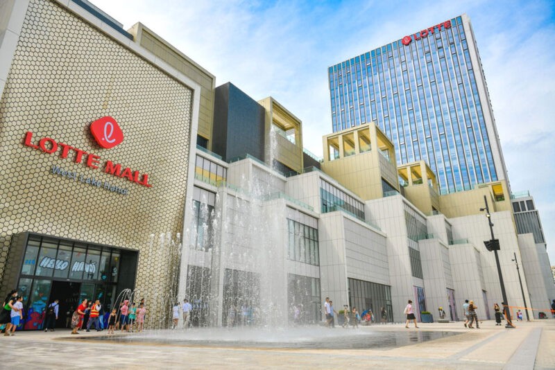 TTTM Lotte Mall West Lake H&agrave; Nội.