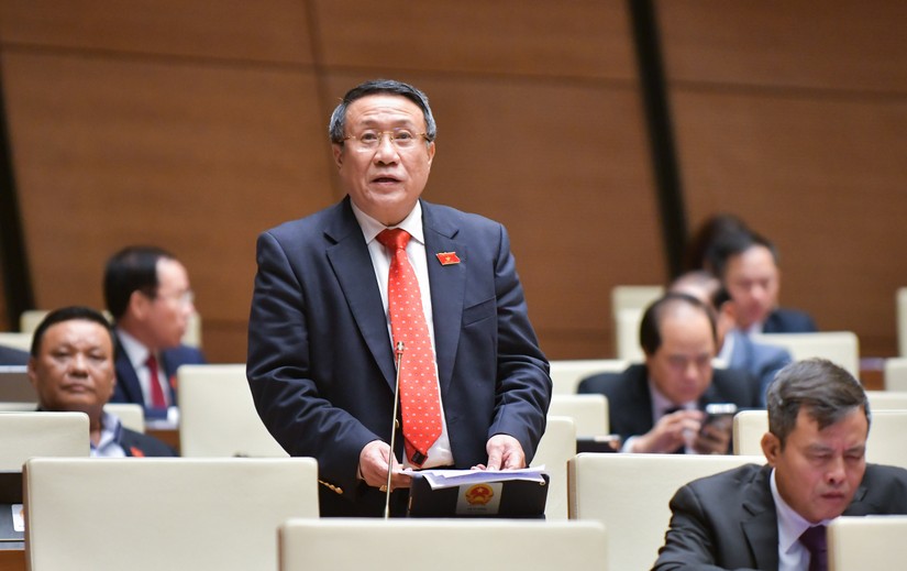 Đại biểu H&agrave; Sỹ Đồng - Ph&oacute; Chủ tịch Thường trực UBND tỉnh Quảng Trị.