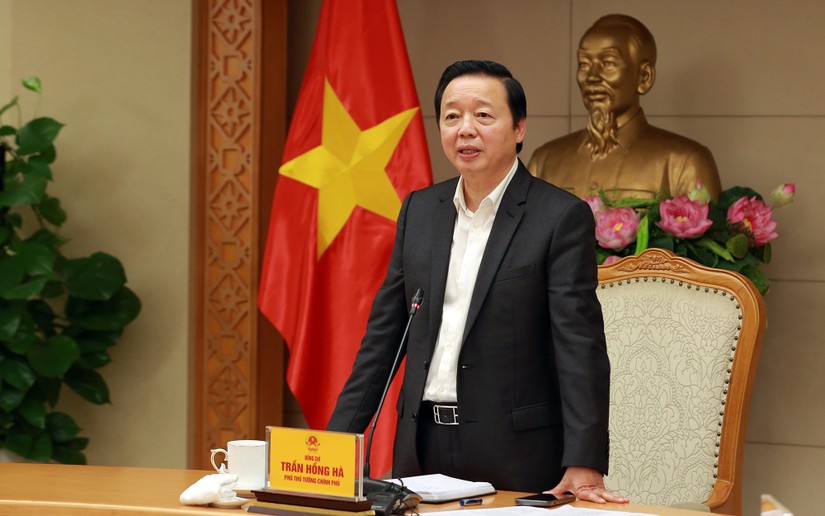 Ph&oacute; Thủ tướng Ch&iacute;nh phủ Trần Hồng H&agrave; ph&aacute;t biểu chỉ đạo cuộc họp. Nguồn: VGP.