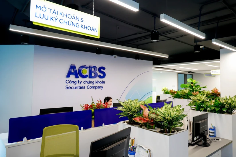 ACB rót thêm 2.000 tỷ đồng tăng vốn tại ACBS