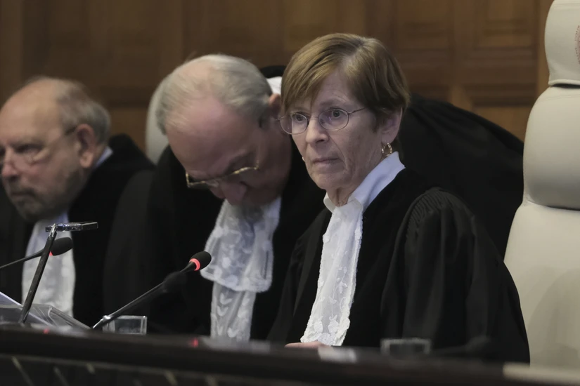 Chủ tọa Joan Donoghue trong phi&ecirc;n t&ograve;a của ICJ tại The Hague, H&agrave; Lan ng&agrave;y 26/1/2024. Ảnh: AP