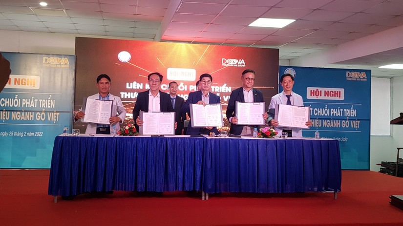 To&agrave;n cảnh lễ k&yacute; kết. Ảnh: Forest Trends