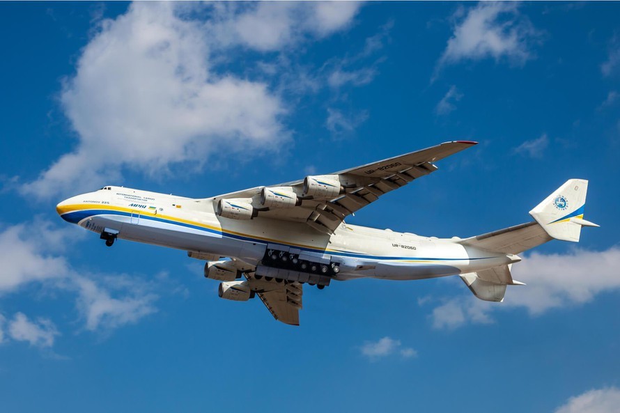 Hệ thống b&aacute;nh xe của AN-225 phải được thay mới sau mỗi 90 lần hạ c&aacute;nh. Ảnh: Antonov Airlines