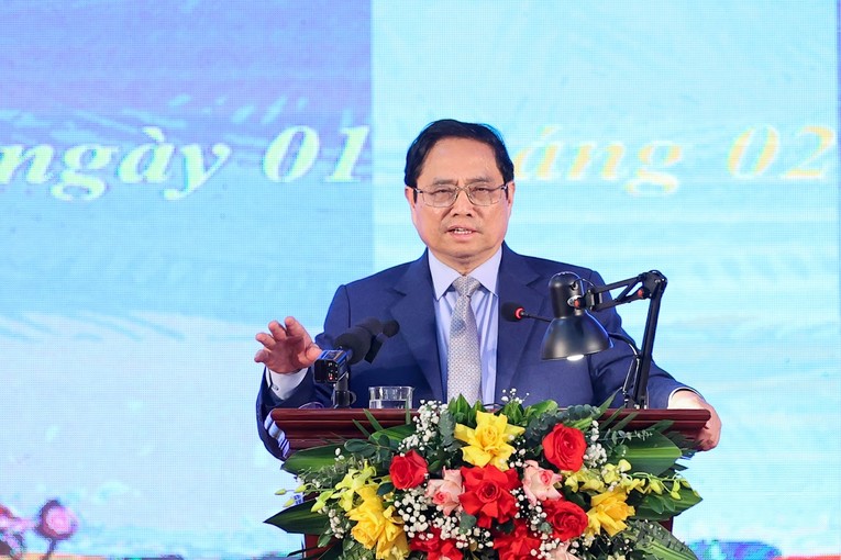 Thủ tướng yêu cầu dồn trọng tâm vào đảm bảo việc làm cho người lao động