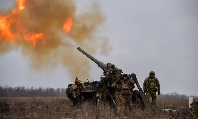 Cuộc xung đột Nga - Ukraine diễn ra sắp tr&ograve;n 1 năm, nhưng chưa c&oacute; dấu hiệu hạ nhiệt. Ảnh: SOPA