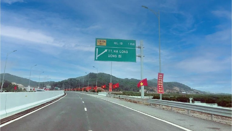 Cao tốc Hải Ph&ograve;ng - Hạ Long - M&oacute;ng C&aacute;i tạo động lực li&ecirc;n kết v&ugrave;ng.