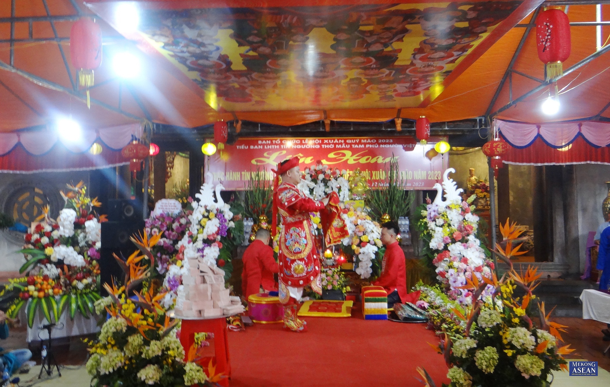 Hải Dương: Li&ecirc;n hoan thực h&agrave;nh t&iacute;n ngưỡng thờ Mẫu Tam Phủ tại Kinh M&ocirc;n