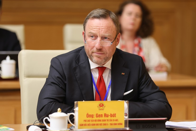 &Ocirc;ng Jens Ruebbert, Ph&oacute; Chủ tịch Hội đồng quản trị của Hội đồng doanh nghiệp EU - ASEAN. Ảnh: VGP