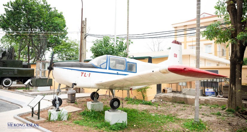 Cận cảnh chiếc m&aacute;y bay &amp;amp;apos;made in Viet Nam&amp;amp;apos; đầu ti&ecirc;n 43 năm trước