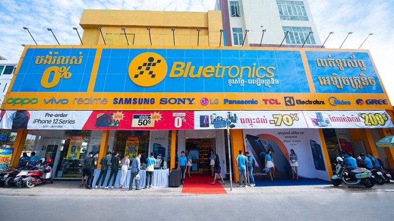 MWG sẽ đ&oacute;ng cửa to&agrave;n bộ chuỗi Bluetronics tại Campuchia. Ảnh: MWG
