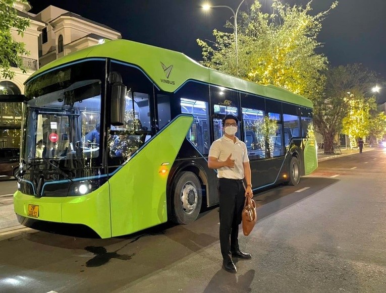 Xu hướng người d&acirc;n tại c&aacute;c KĐT lớn di chuyển bằng phương tiện c&ocirc;ng cộng xanh được cư d&acirc;n Vinhomes Grand Park ưa chuộng