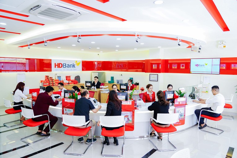 HDBank thuộc nh&oacute;m ng&acirc;n h&agrave;ng ni&ecirc;m yết c&oacute; tỉ lệ tăng trưởng lợi nhuận cao nhất.