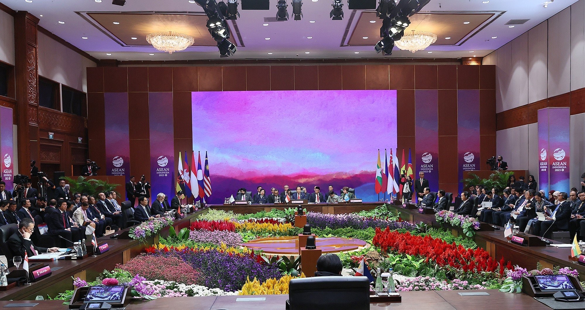 Phi&ecirc;n to&agrave;n thể Hội nghị Cấp cao ASEAN lần thứ 43 được tổ chức tại Jakarta, Indonesia, ng&agrave;y 5/9/2023. Ảnh: VGP