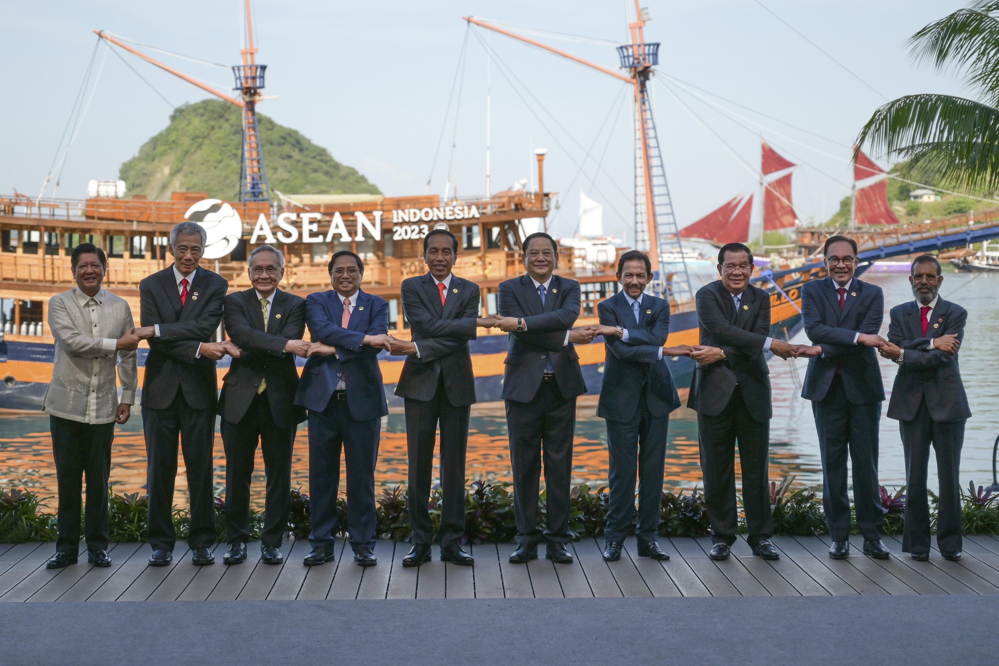 C&aacute;c nh&agrave; l&atilde;nh đạo ASEAN tham dự Hội nghị cấp cao ASEAN lần thứ 42 tại Labuan Bajo, Indonesia ng&agrave;y 10/5/2023. Ảnh: VGP