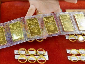 Giá vàng tăng vọt trở lại, vượt mốc 79 triệu đồng/lượng