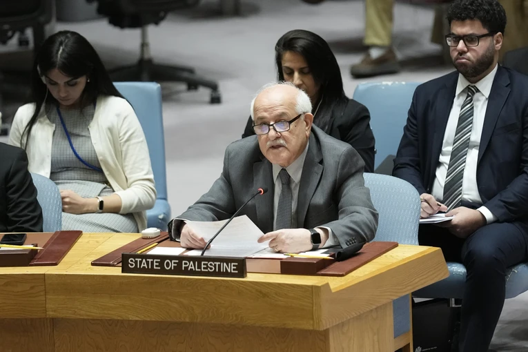 Đại sứ Palestine tại Li&ecirc;n Hợp Quốc Riyad Mansour. Ảnh: AP