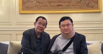 Ông Hun Sen tới Thái Lan thăm ông Thaksin