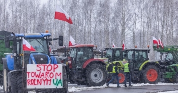 Ukraine đe dọa đáp trả nông dân Ba Lan đang chặn biên giới