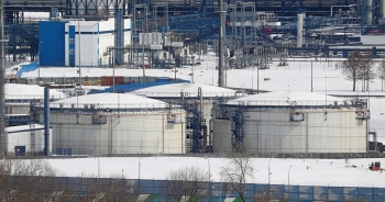 Nga cấm xuất khẩu xăng trong 6 tháng từ 1/3 tới