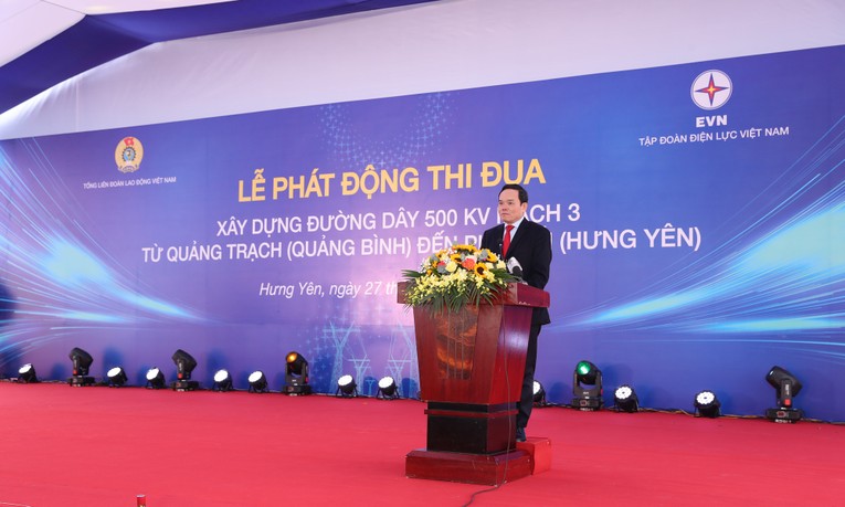 Ph&oacute; Thủ tướng Ch&iacute;nh phủ Trần Lưu Quang ph&aacute;t biểu chỉ đạo tại buổi lễ. Nguồn: EVN.