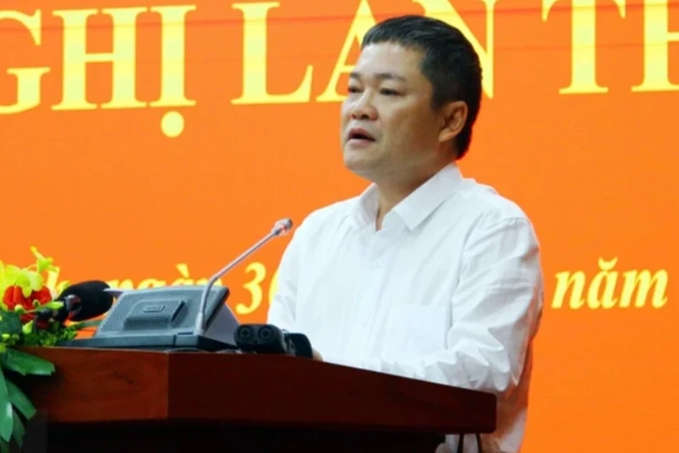 &Ocirc;ng Phan Phong Ph&uacute; được ph&ecirc; chuẩn giữ chức Ph&oacute; Chủ tịch UBND tỉnh Quảng B&igrave;nh. Ảnh: VGP