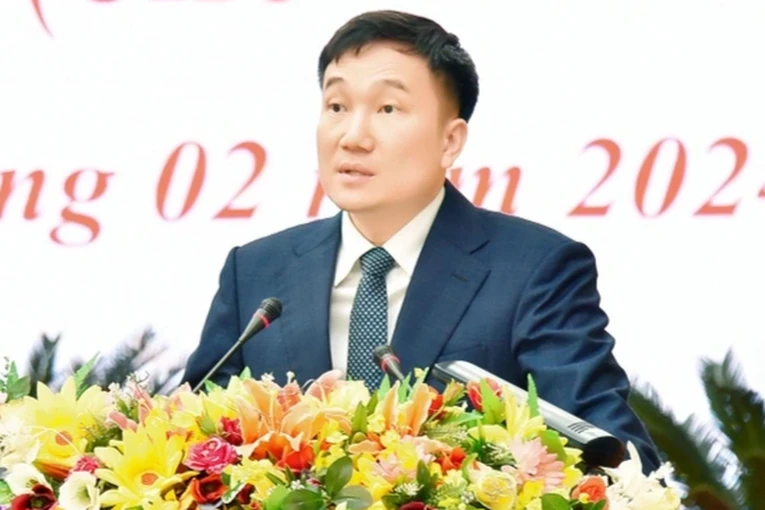 &Ocirc;ng Nguyễn Tuấn Anh được ph&ecirc; chuẩn giữ chức Ph&oacute; Chủ tịch UBND tỉnh Gia Lai. Ảnh: VGP