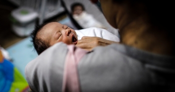 Hàn Quốc tiếp tục &apos;phá kỷ lục&apos; tỷ lệ sinh thấp nhất thế giới