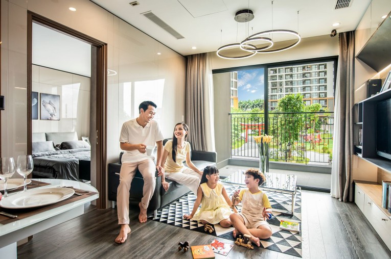 Sử dụng đ&ograve;n bẩy t&agrave;i ch&iacute;nh gi&uacute;p anh Qu&acirc;n sở hữu ngay một BĐS chất lượng cao với chi ph&iacute; ban đầu tối thiểu c&ugrave;ng khoản thu nhập tốt hơn hẳn gửi tiết kiệm từ việc cho thu&ecirc;.