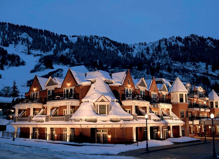 Khung cảnh n&ecirc;n thơ của thị trấn Aspen. Ảnh: Elle