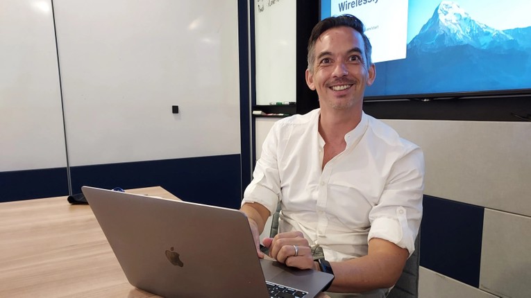 &Ocirc;ng Paul Endacott, Gi&aacute;m đốc điều h&agrave;nh của Gritt Search. Ảnh: Nikkei Asia