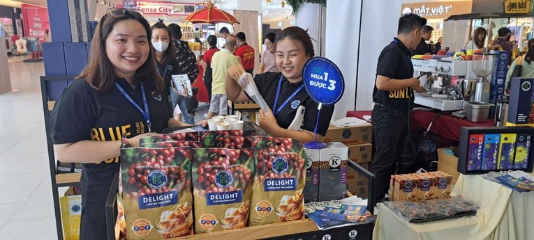 C&aacute;c h&atilde;ng c&agrave; ph&ecirc; tại chương tr&igrave;nh &ldquo;T&ocirc;n vinh c&agrave; ph&ecirc; Việt&rdquo; diễn ra c&ugrave;ng ng&agrave;y 4/3.