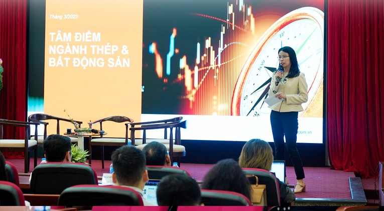 B&agrave; Nguyễn Thị Kh&aacute;nh Hiền chia sẻ về triển vọng ng&agrave;nh th&eacute;p.