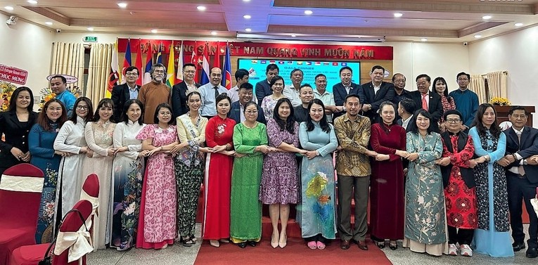 Tổng l&atilde;nh sự c&aacute;c nước ASEAN, Hiệp hội doanh nghiệp c&aacute;c nước v&agrave; Việt Nam tại sự kiện