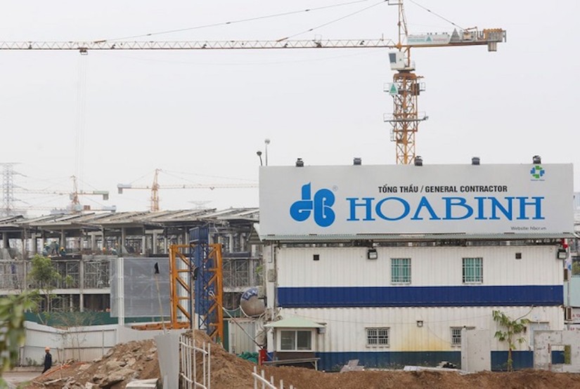 H&ograve;a B&igrave;nh Corp miễn nhiệm 2 Ph&oacute; Tổng trong bối cảnh cơ cấu l&atilde;nh đạo c&ocirc;ng ty chứng kiến nhiều biến động trong thời gian vừa qua.