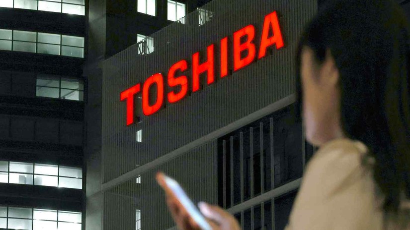 Toshiba chấp nhận b&aacute;n lại c&ocirc;ng ty với gi&aacute; hơn 15 tỷ USD
