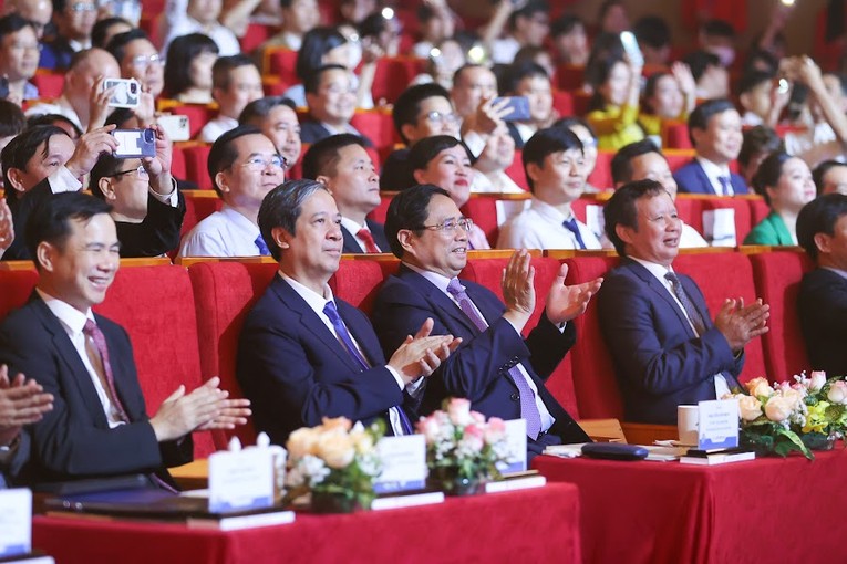 Thủ tướng yêu cầu phát triển hệ sinh thái khởi nghiệp quốc gia