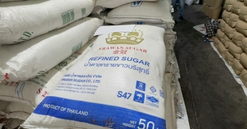 Tạm giữ 26,5 tấn đường từ Thái Lan nghi nhập lậu