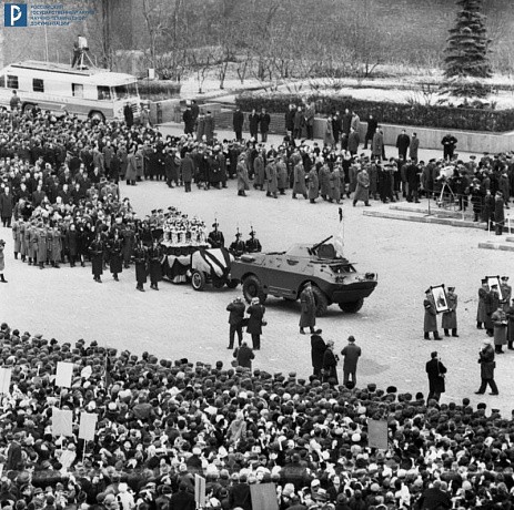 Quang cảnh đ&aacute;m tang của Yuri Gagarin v&agrave; Vladimir Seregin. Ảnh: Cục Lưu trữ Nh&agrave; nước Nga