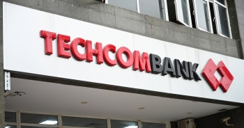 Techcombank đặt mục tiêu lợi nhuận 2023 giảm 14%, tiếp tục không chia cổ tức