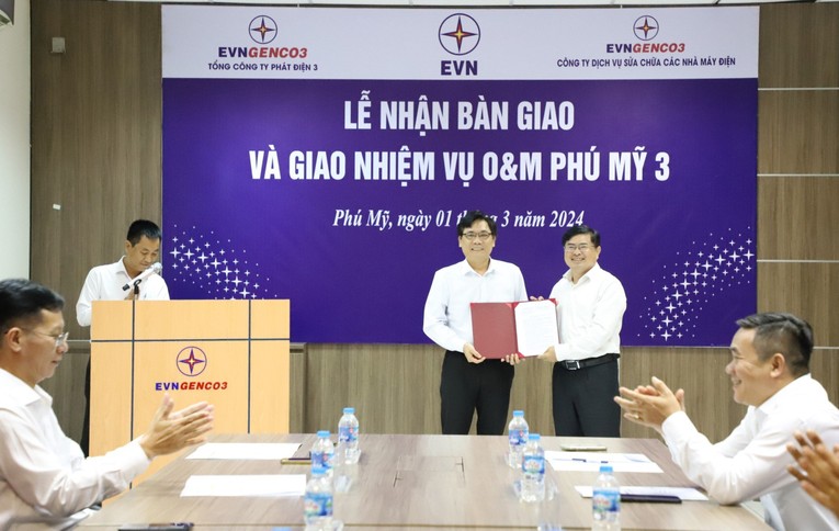 C&ocirc;ng ty EPS nhận c&ocirc;ng văn giao nhiệm vụ O&amp;amp;amp;amp;M Nh&agrave; m&aacute;y điện Ph&uacute; Mỹ 3. Nguồn: EVN.