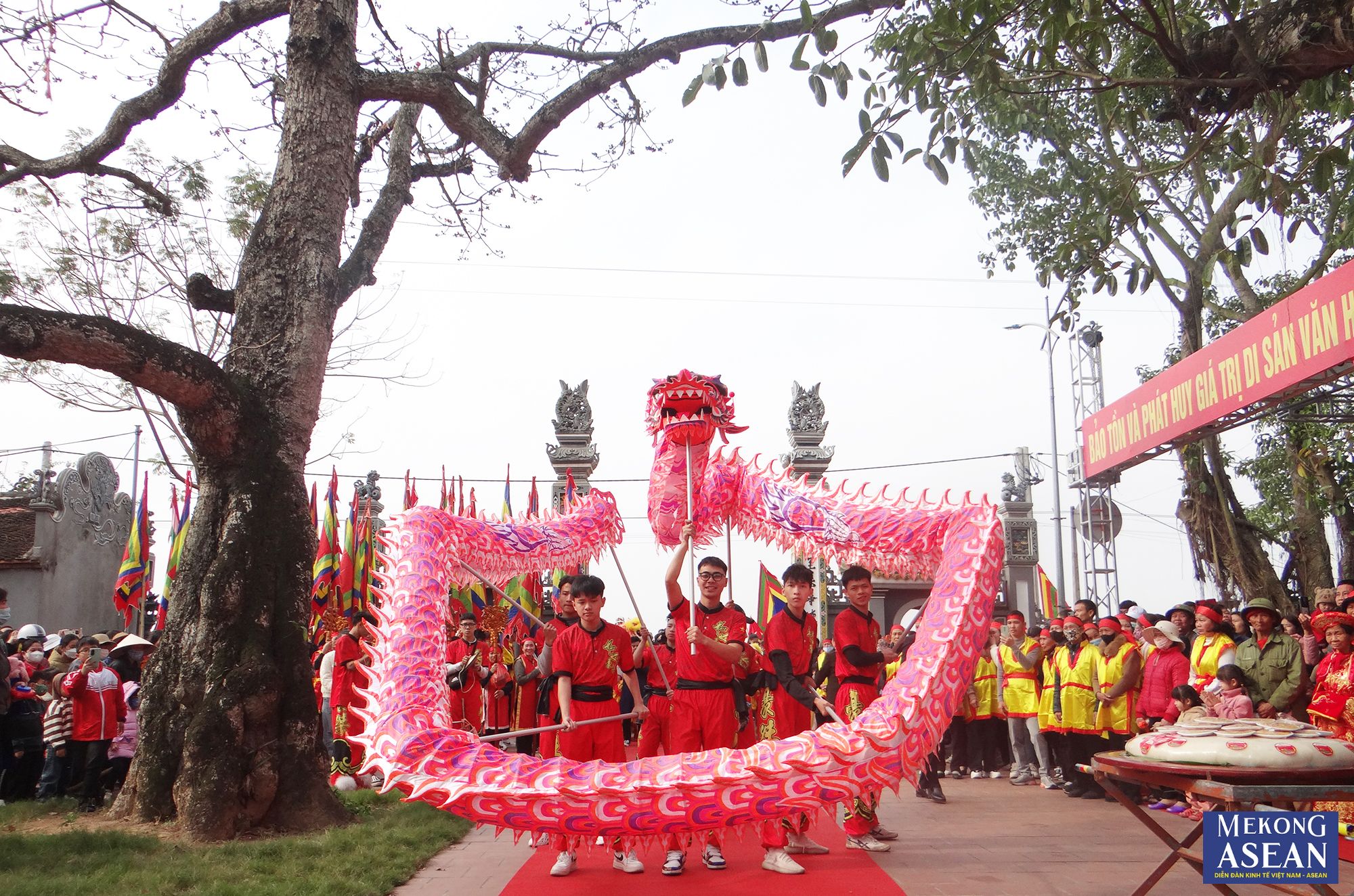 Lễ hội đền Cao tại Hải Dương tưởng nhớ, tri ân 5 đức thánh họ Vương