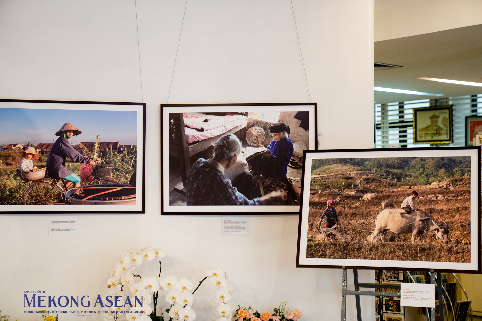 Về &yacute; tưởng của bộ ảnh, anh L&ecirc; B&iacute;ch chia sẻ, t&igrave;nh mẫu tử lu&ocirc;n l&agrave; điều thi&ecirc;ng li&ecirc;ng v&agrave; l&agrave; nguồn cảm hứng bất tận cho nhiều nghệ sĩ t&igrave;m t&ograve;i thể hiện qua nhiều h&igrave;nh thức.