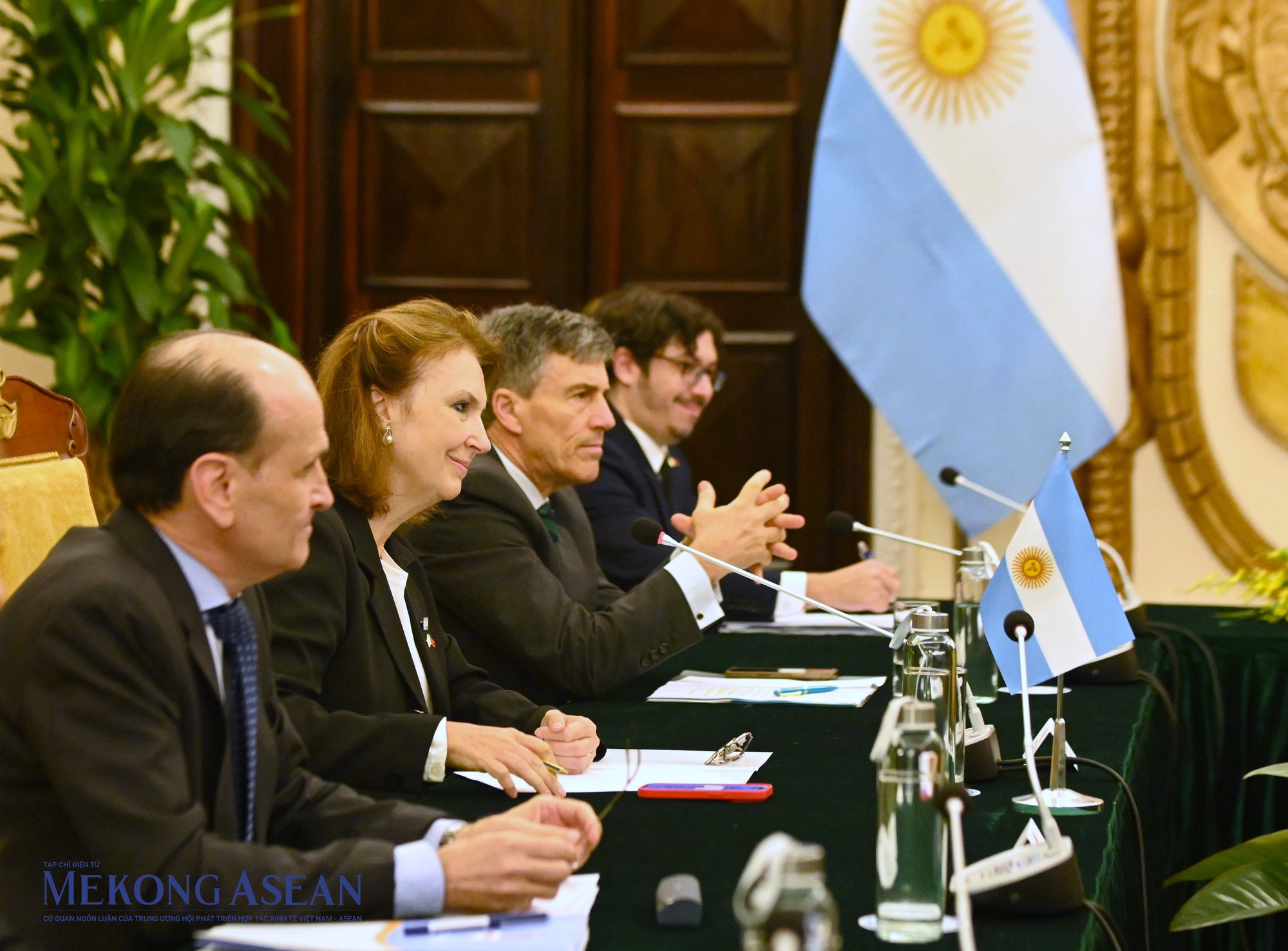 Đo&agrave;n đại biểu Argentina tại cuộc hội đ&agrave;m. Ảnh: Đỗ Thảo - Mekong ASEAN