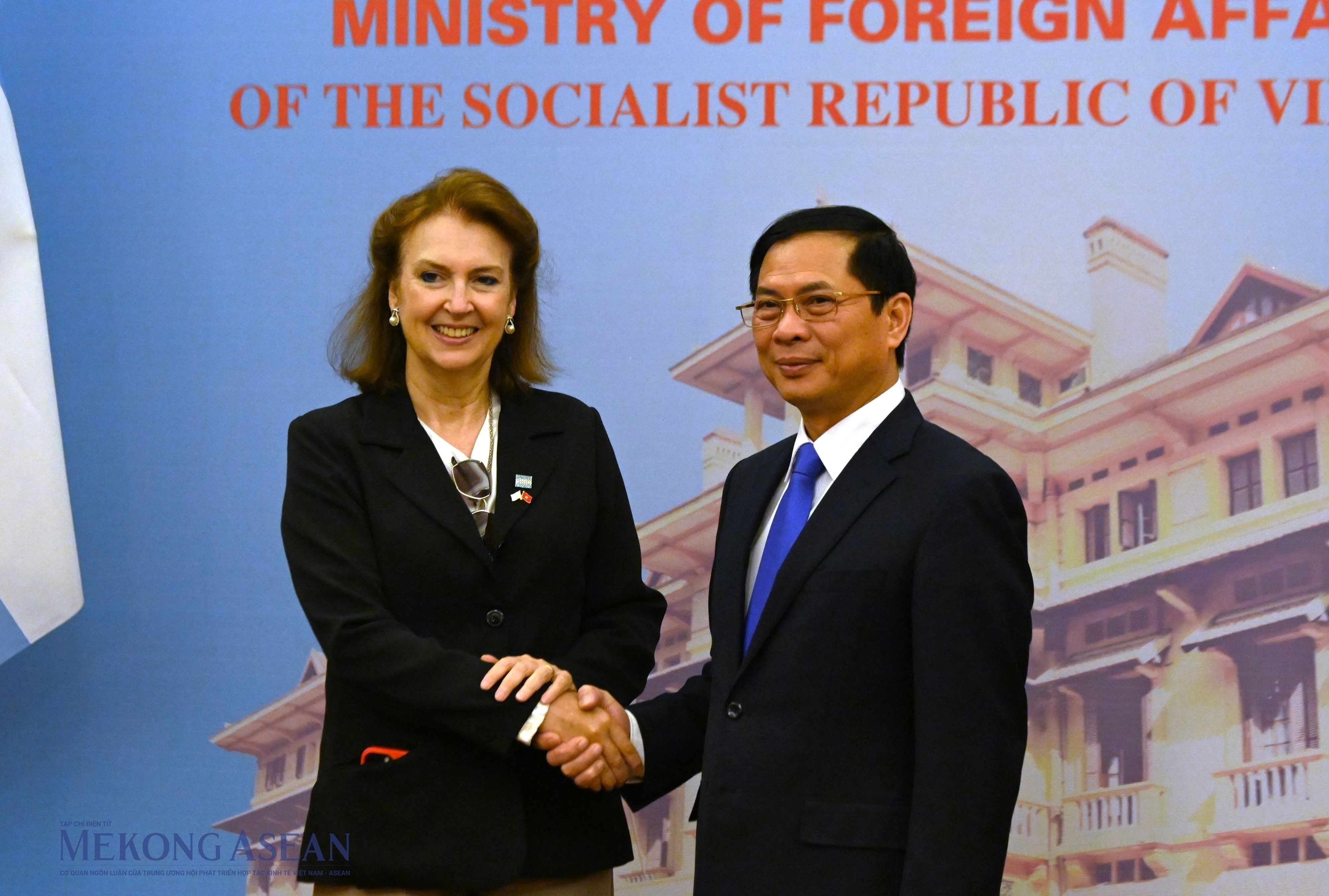 Bộ trưởng Ngoại giao B&ugrave;i Thanh Sơn hội đ&agrave;m với Bộ trưởng Ngoại giao Argentina