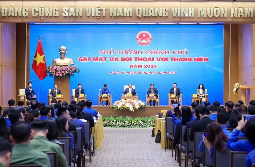 Thủ tướng Ch&iacute;nh phủ gặp mặt, đối thoại với thanh ni&ecirc;n năm 2024. Ảnh VGP.