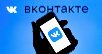 Những phiên bản Twitter và Facebook của Nga đang hưởng lợi lớn