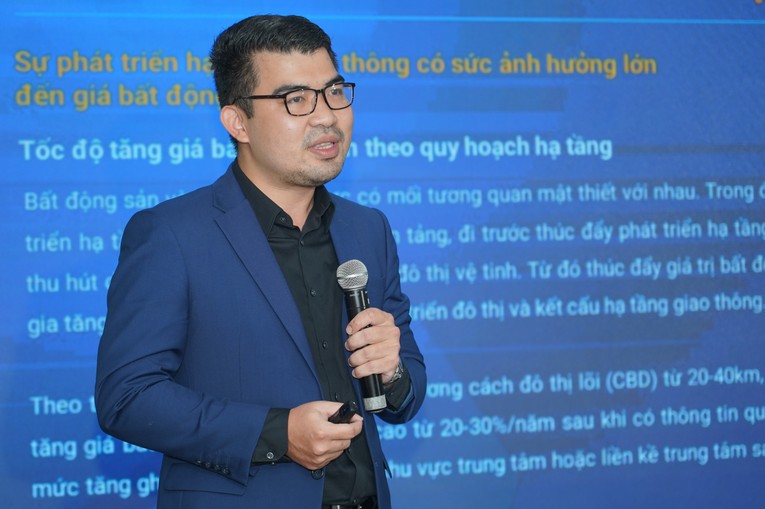 &Ocirc;ng Đinh Nhất Qu&yacute;, Ph&oacute; tổng gi&aacute;m đốc Đất Xanh E&amp;amp;amp;amp;C. Ảnh: BTC