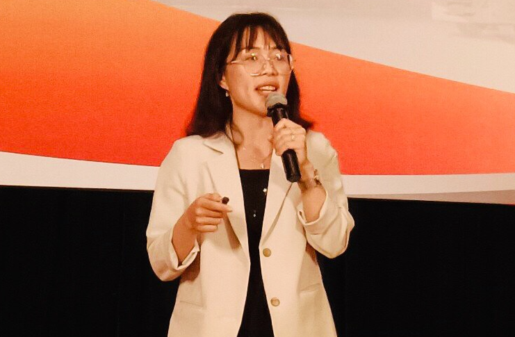 Ảnh t&aacute;c giả