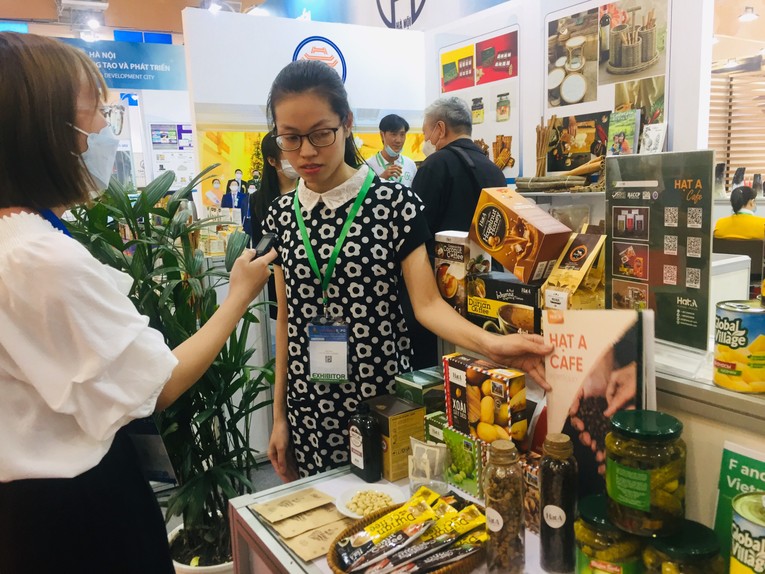 Chia sẻ của doanh nghiệp về thương mại điện tử. Ảnh: Anh Thư/Mekong Asean