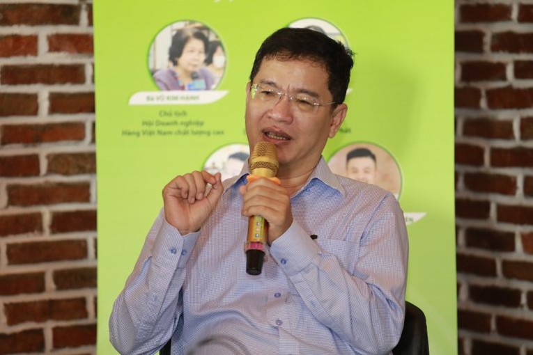 Ảnh t&aacute;c giả